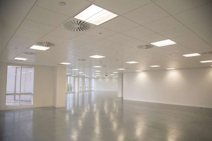 calabash-ceiling-cleaning-canary-wharf-1